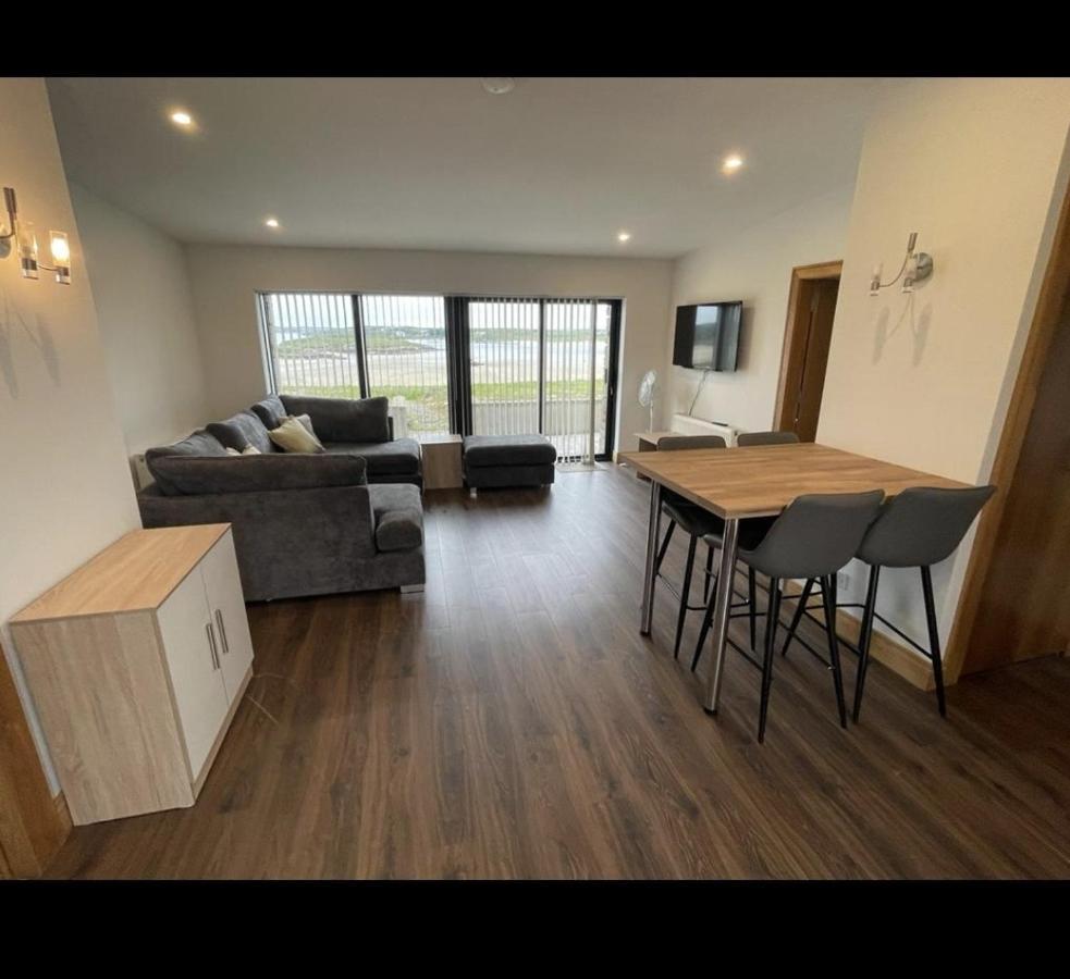 Ostan Gweedore Deluxe Apartments บันเบก ภายนอก รูปภาพ